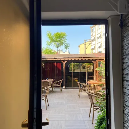 Araz Apartment *