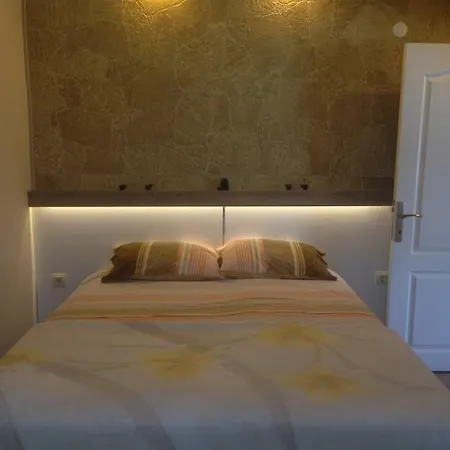 Araz Apartment *
