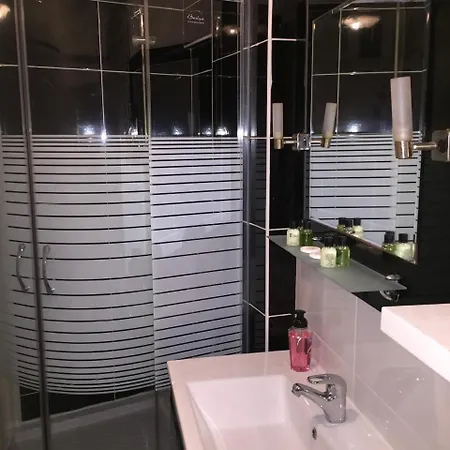 Araz Apartment *